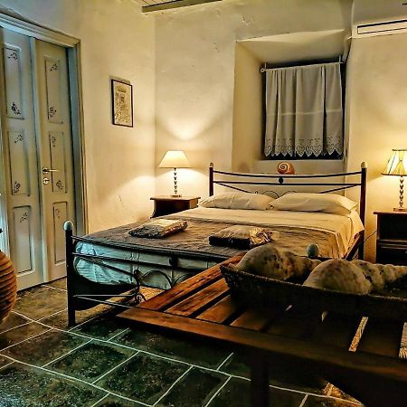 Kastro Gate Apartment ,Entrance To An Ancient Village Kastron  ภายนอก รูปภาพ