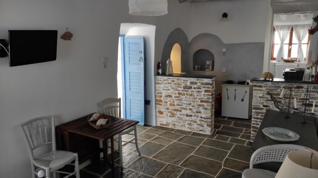 Kastro Gate Apartment ,Entrance To An Ancient Village Kastron  ภายนอก รูปภาพ