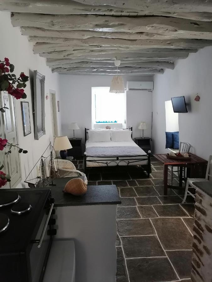 Kastro Gate Apartment ,Entrance To An Ancient Village Kastron  ภายนอก รูปภาพ